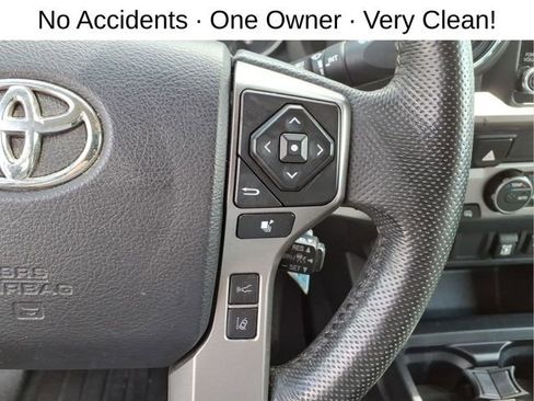 Used 2021 Toyota Tacoma SR5 AWD/4WD image 18