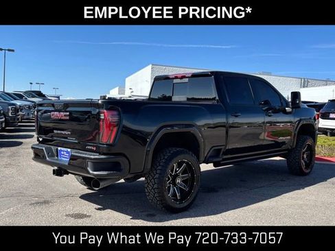 Used 2024 GMC Sierra 2500 AT4 w/ AT4 Premium Plus Package AWD/4WD image 6