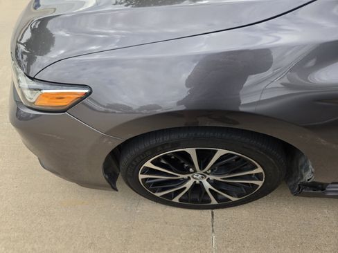 Used 2019 Toyota Camry SE w/ Audio Package FWD image 8