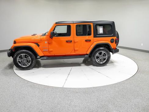 Used 2023 Jeep Wrangler Unlimited Sahara w/ LED Lighting Group AWD/4WD image 36