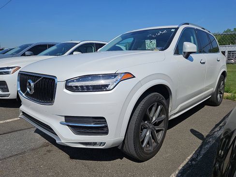 Used 2019 Volvo XC90 T6 Momentum AWD/4WD image 3
