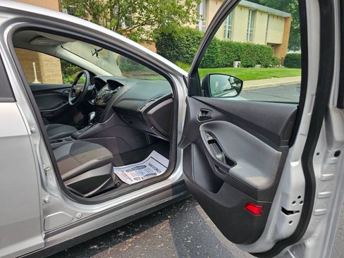 Used 2014 Ford Focus S FWD image 22
