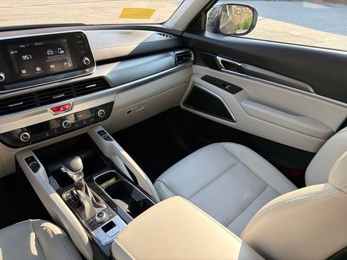 Used 2020 Kia Telluride S AWD/4WD image 25