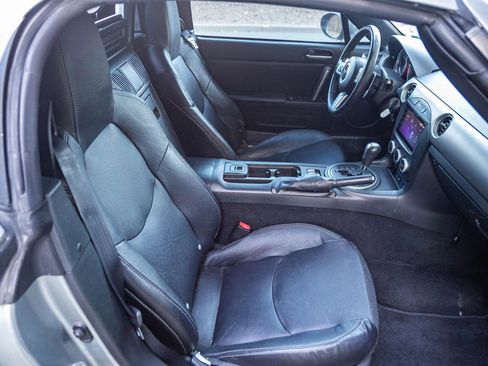 Used 2012 MAZDA MX-5 Miata Grand Touring w/ Premium Pkg image 25