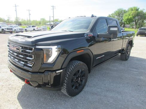 New 2026 GMC Sierra 2500 AT4 AWD/4WD image 10