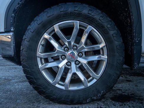 Used 2021 GMC Sierra 1500 SLT image 2