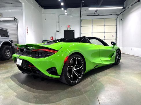 Used 2024 McLaren 750S Spider image 11