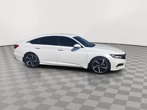 Used 2019 Honda Accord Sport image 2