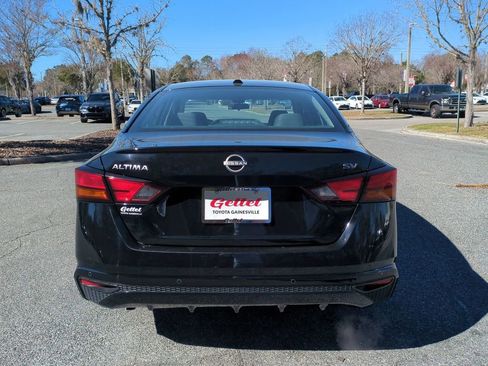 Used 2024 Nissan Altima 2.5 SV image 6