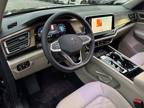 New 2026 Volkswagen Atlas SE image 24