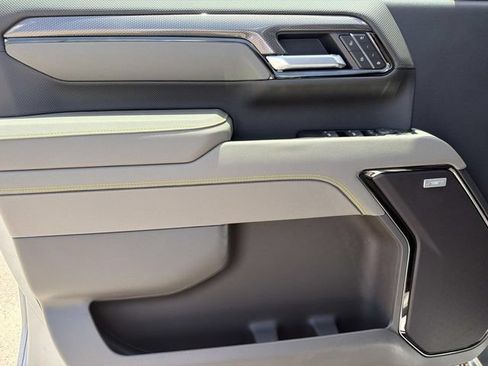 New 2026 Chevrolet Silverado 2500 ZR2 AWD/4WD image 20
