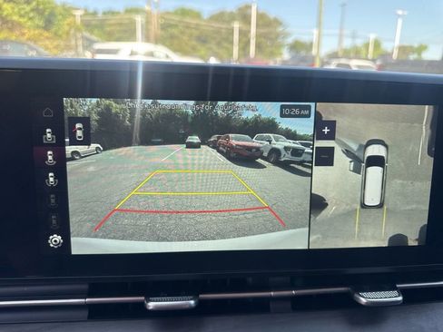 Used 2024 Kia Carnival SX FWD image 12