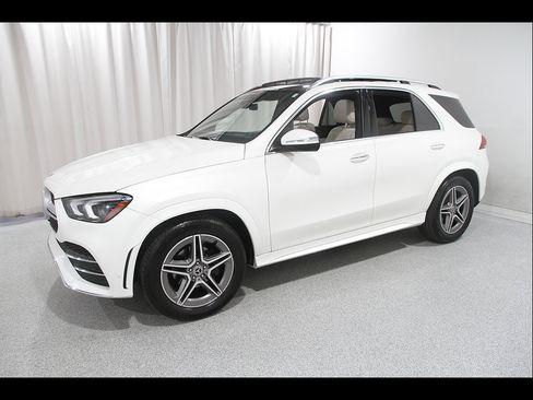 Used 2021 Mercedes-Benz GLE 350 4MATIC image 3