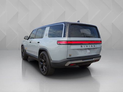 Used 2023 Rivian R1S Adventure AWD/4WD image 3