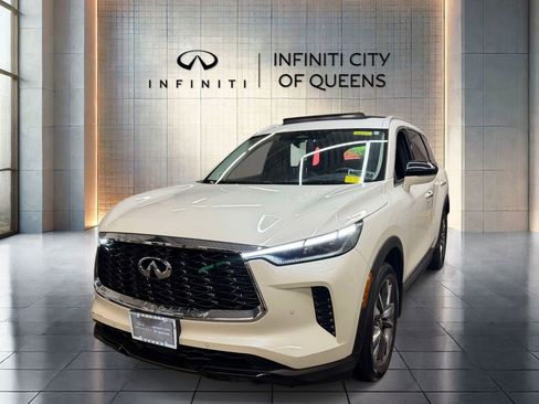 Used 2024 INFINITI QX60 Luxe w/ Vision Package AWD/4WD image 3