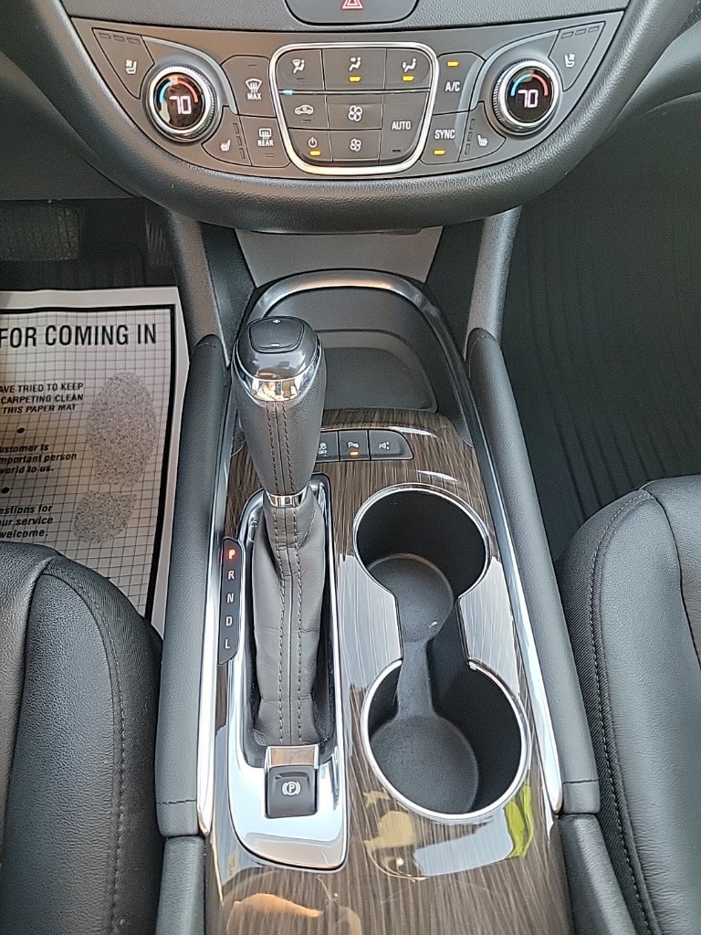 Used 2019 Chevrolet Malibu Premier w/ Sun and Wheel Package FWD image 15