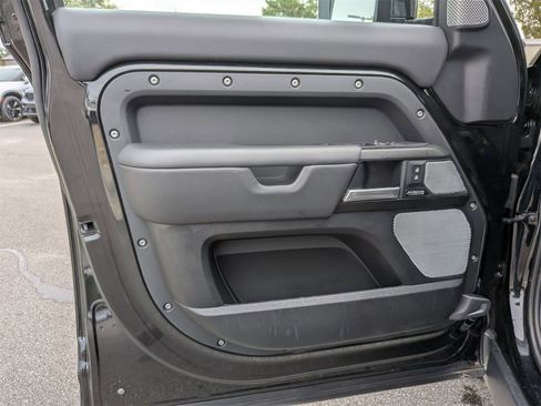 Used 2024 Land Rover Defender 130 V8 image 12