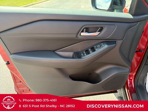 Certified 2026 Nissan Rogue SV AWD/4WD image 14