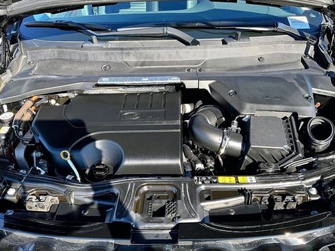 Used 2025 Land Rover Discovery Sport S image 28