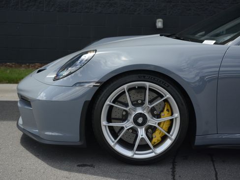 Certified 2023 Porsche 911 GT3 RWD image 33