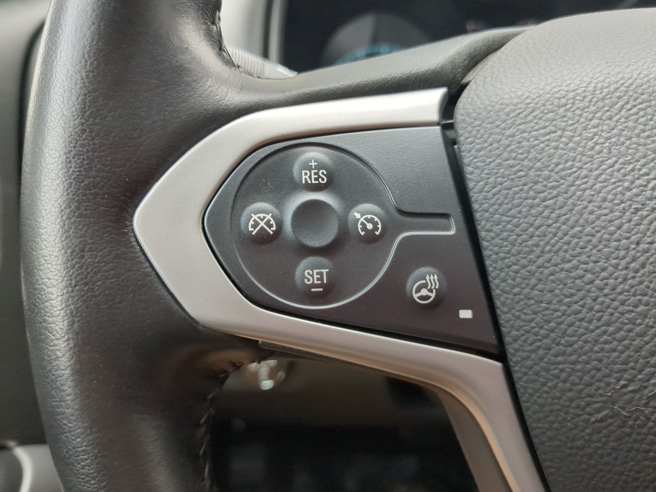Used 2022 Chevrolet Colorado ZR2 AWD/4WD image 17