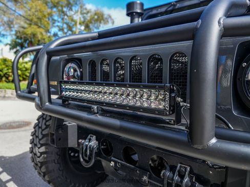 Used 2003 HUMMER H1 4-Door Open Top image 64