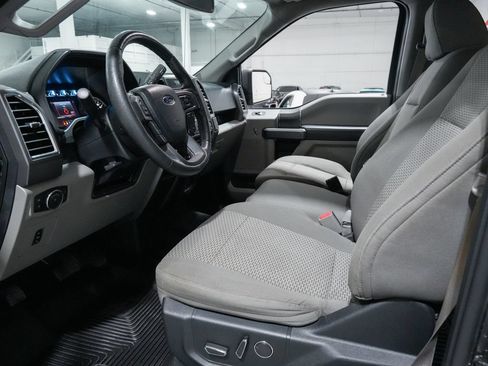 Used 2015 Ford F150 XLT w/ Equipment Group 302A Luxury AWD/4WD image 10