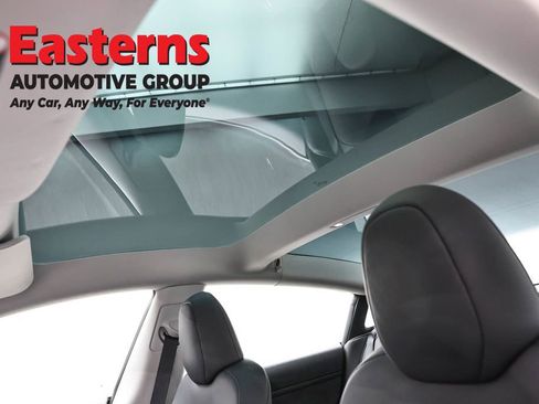 Used 2023 Tesla Model 3 Standard Range image 28