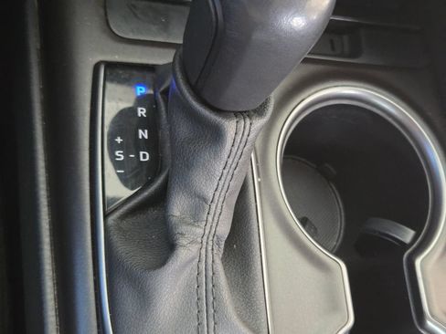 Used 2024 Toyota Camry SE FWD image 36