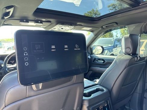 New 2026 GMC Yukon AT4 Ultimate w/ LPO, Floor Liner Package AWD/4WD image 28
