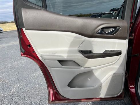 Used 2018 GMC Acadia SLT image 15