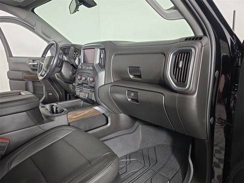 Used 2019 Chevrolet Silverado 1500 LT Trail Boss image 24