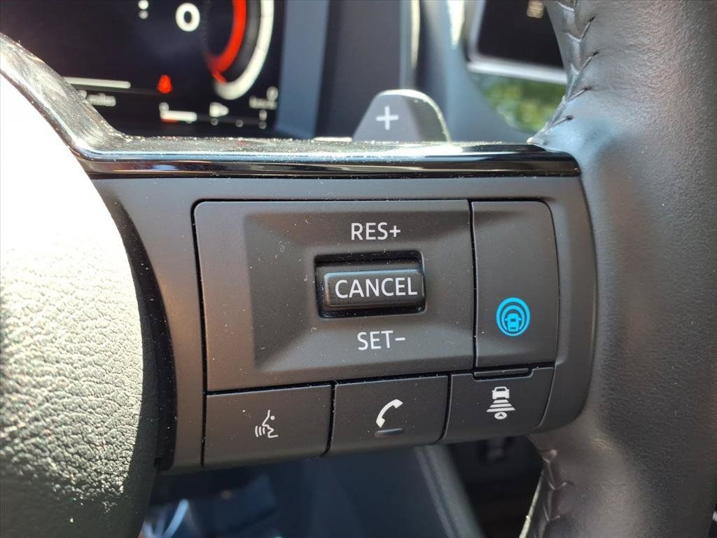 Used 2024 Nissan Rogue Platinum w/ Platinum Premium Package FWD image 20