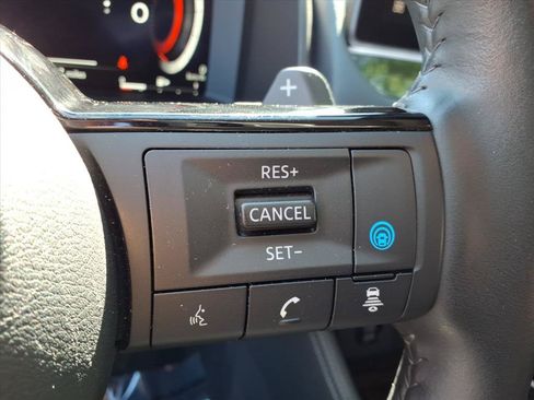 Used 2024 Nissan Rogue Platinum w/ Platinum Premium Package FWD image 20