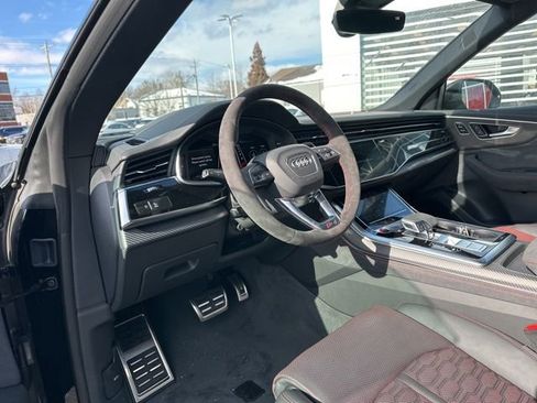 New 2025 Audi RS Q8 performance image 19