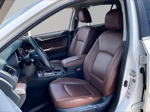 Used 2019 Subaru Outback 3.6R Touring AWD/4WD image 27