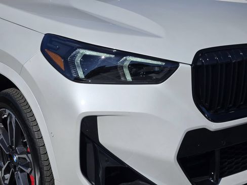Used 2025 BMW X1 M35i w/ Premium Package AWD/4WD image 9