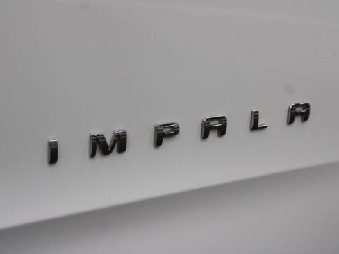 Used 2017 Chevrolet Impala LT FWD image 8