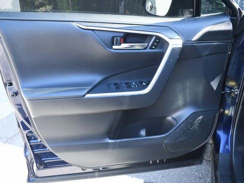 Used 2021 Toyota RAV4 Limited AWD/4WD image 13