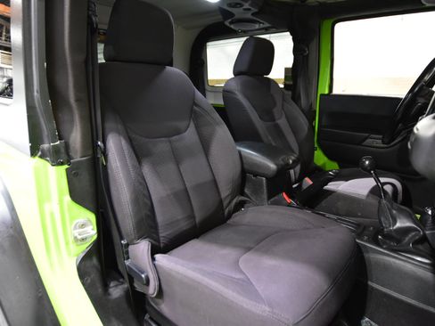 Used 2013 Jeep Wrangler Sport w/ Connectivity Group image 38