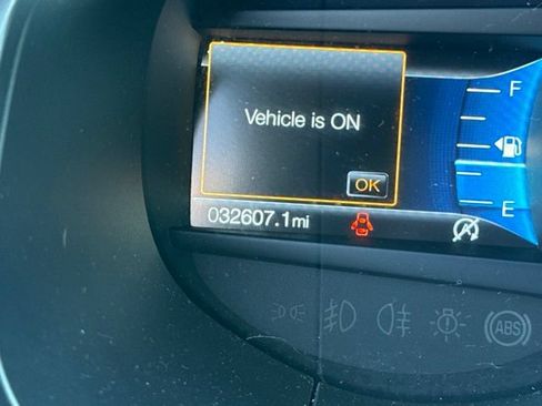 Used 2023 Ford Edge SEL w/ Sport Appearance Package AWD/4WD image 16