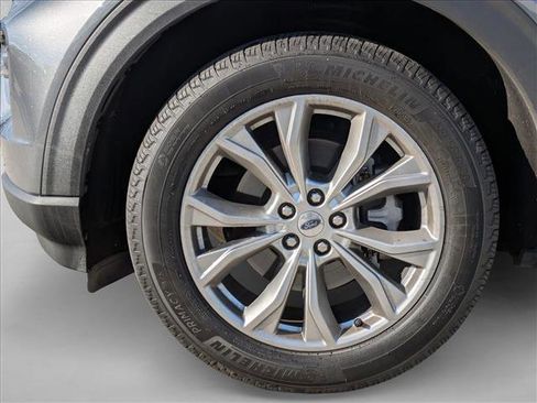 Used 2021 Ford Explorer XLT w/ Equipment Group 202A image 25