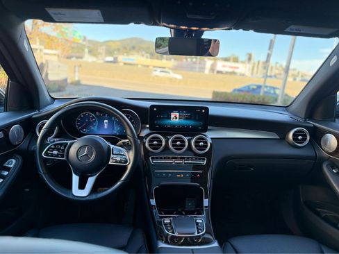 Used 2021 Mercedes-Benz GLC 300 4MATIC image 7