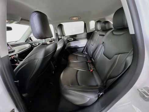 Used 2022 Jeep Compass Limited AWD/4WD image 23