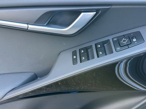 New 2026 Kia Niro Wind image 11