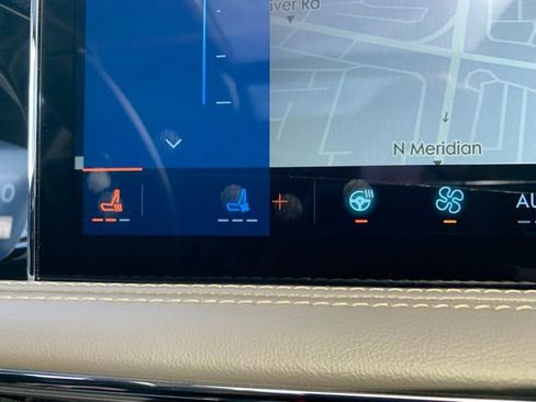 New 2025 Lincoln Corsair Reserve w/ Equipment Group 202A image 20