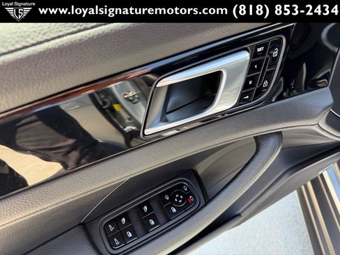 Used 2019 Porsche Panamera image 23
