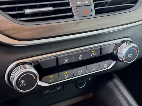 New 2026 Nissan Altima 2.5 SV AWD/4WD image 13