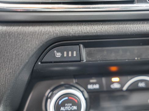 Used 2018 MAZDA CX-9 Touring w/ Touring Premium Package FWD image 18