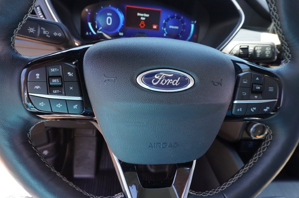 Used 2022 Ford Escape Titanium w/ Titanium Elite Package AWD/4WD image 22